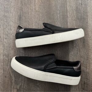 UGGS Slip-On Sneakers with White Soles silver back tab